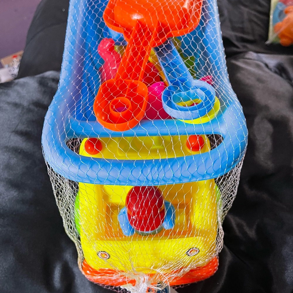 Beach Truck Toy Set